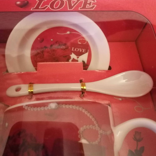 Coffee mug with saucer and spoon "LOVE" new