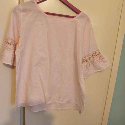 Women's cotton shirt like new, medium, pale pink with lace detail