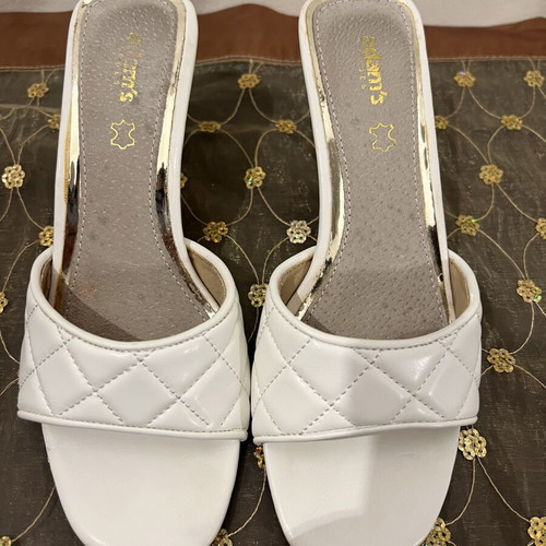 White slippers size 36, 6cm heel