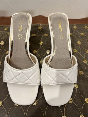 White slippers size 36, 6cm heel