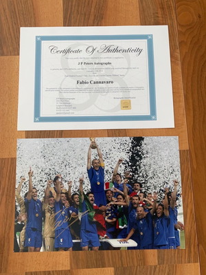Cannavaro autograph certified, like new, Italy world championship