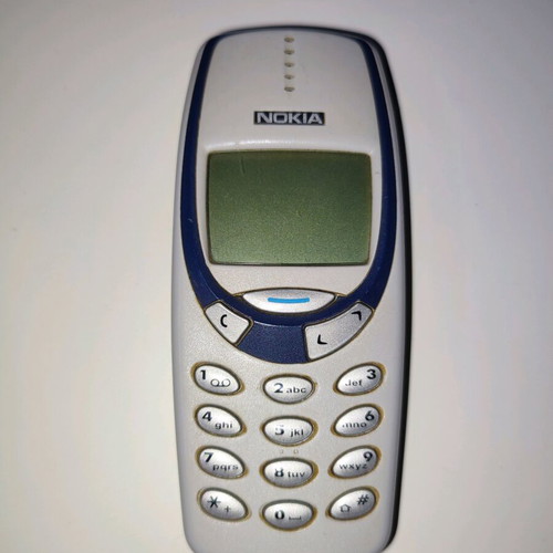 Nokia 3330 τηλέφωνο μεταχειρισμένο με φορτιστή και κουμπιά