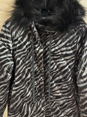 Eleria Cortes jacket new, black and silver