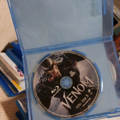 Blue Ray Venom used in excellent condition