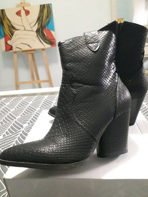 Cow boy black ankle boots with croco embossed design new, size 36
