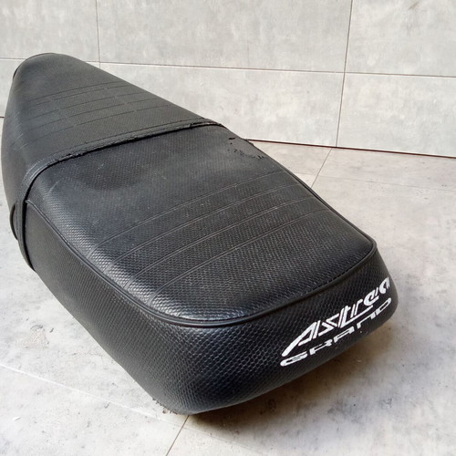 Seat replacement for Honda Astrea Grand used, 1990s model