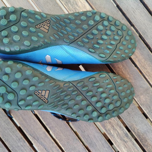 Adidas football shoes size 39.5, blue