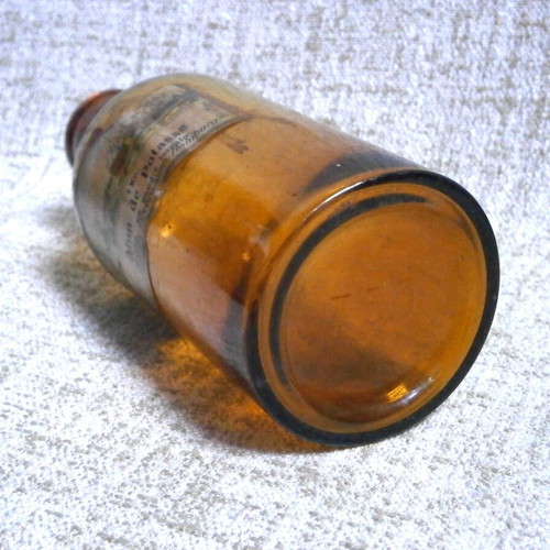 Pharmacy bottle used vintage German potassium alum