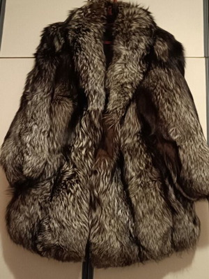 Genuine fox fur new, size medium to large, beige brown