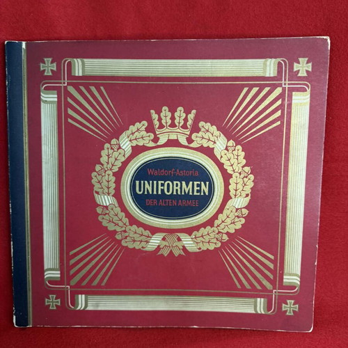 Collectible album Uniformen der alten Armee – Waldorf Astoria used