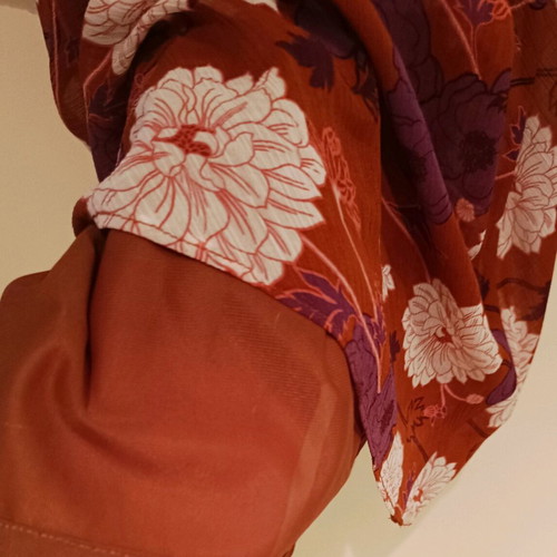 Floral midi cocktail dress Etam like new with bell sleeves