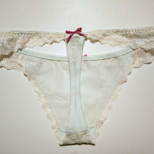 String underwear extra small new, vintage lace design