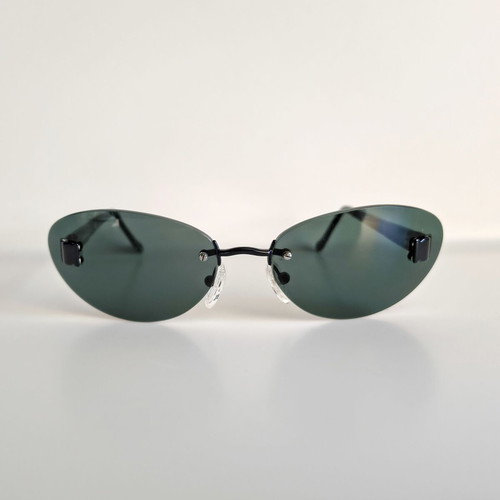 Salvatore Ferragamo Vintage Sunglasses like new, black and blue