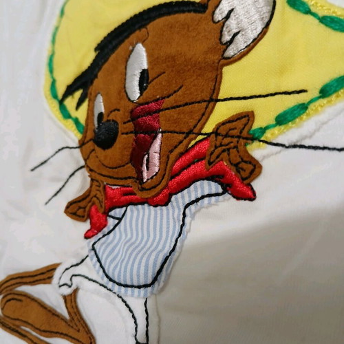Speedy Gonzales Ice B Iceberg top like new, white cotton