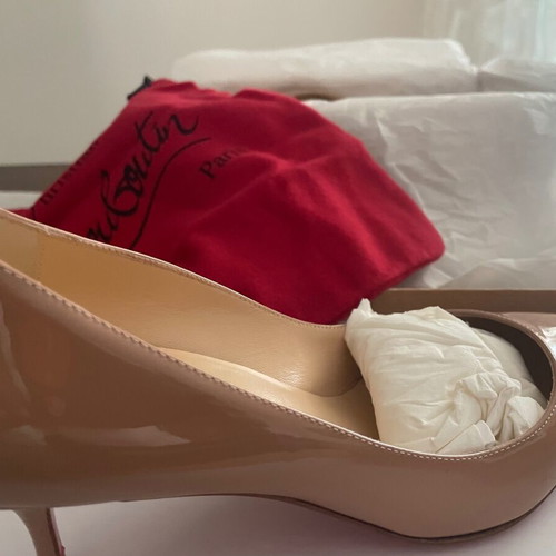 Louboutin nude pumps size 37.5 like new