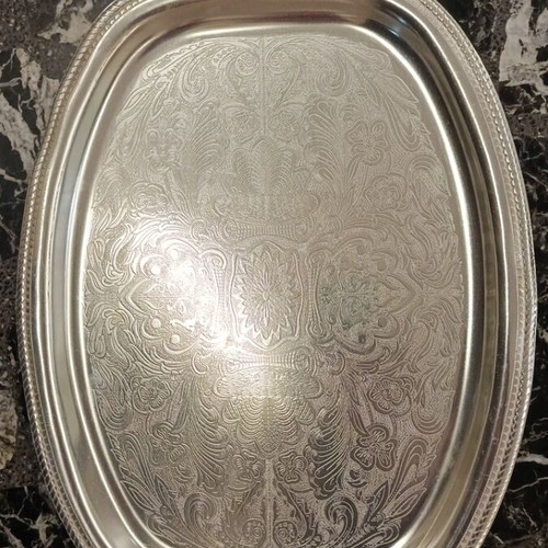 Oval silver-plated serving tray vintage used with engraved decoration