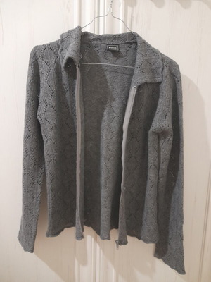 Knitted cardigan with pattern, like new, gray, size M
