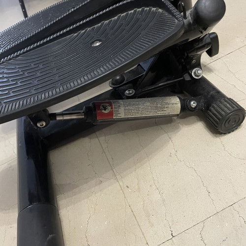 Bodybuilding Club fitness stepper with screen and resistance bands