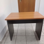 Desks like new, dimensions 90×60cm