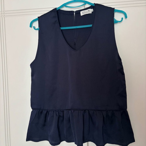 Molly Bracken sleeveless blouse like new, blue with ruffles