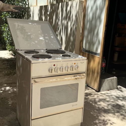 Pitsos kitchen used in very good condition