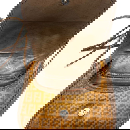 Fendi винтидж чанта тип кросбоди с класически 80-те мотиви употребявана, сива и бежова