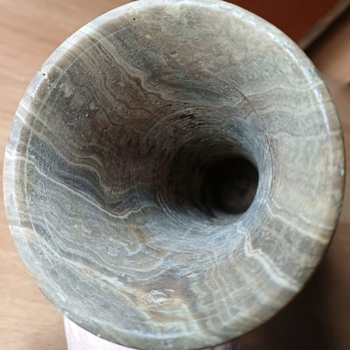 Vintage Granny's aesthetic vase like new, possibly onyx
