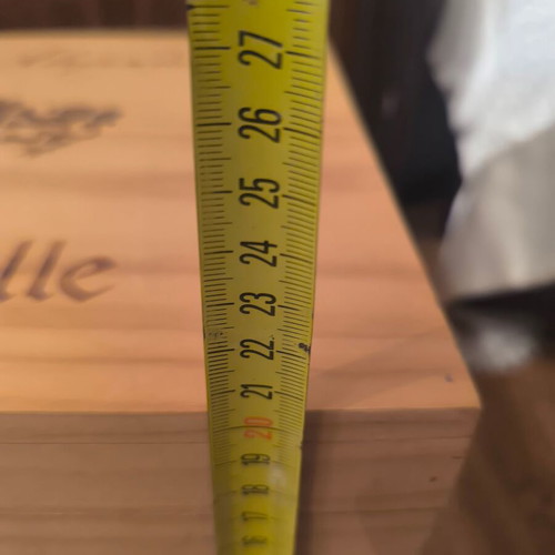Wooden drinks box like new with compartments