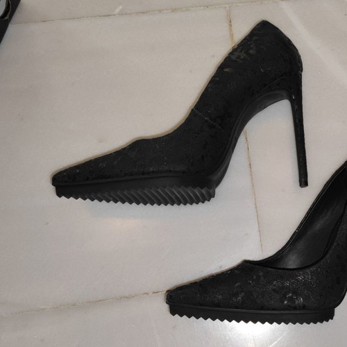 DKNY 12cm Black Leather Pumps New, Size 38