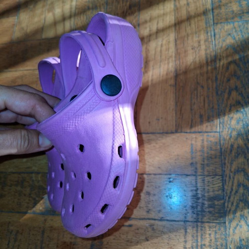 Beach slippers for girls size 27 used, baby pink
