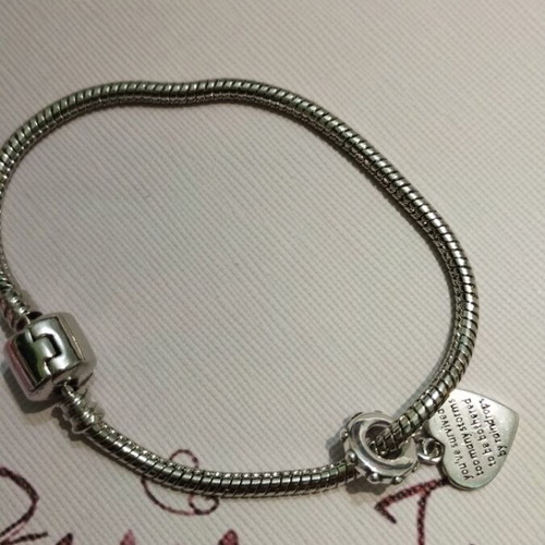 Silver plated bracelet with heart charm new, length 18.5 cm