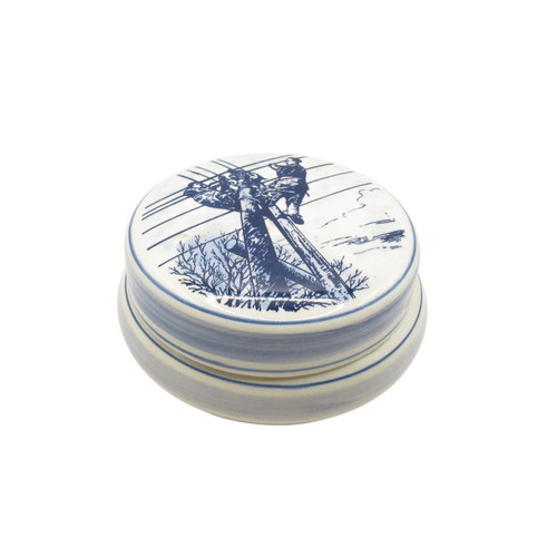 Delft porcelain box hand-painted like new, Sweden 1979