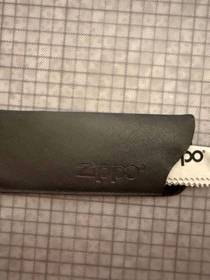 Θήκη γυαλιών πρεσβυωπίας Zippo και μαντηλάκι καθαρισμού, καινούργια, μαύρη