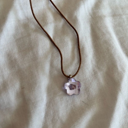Swarovski daisy necklace used, purple