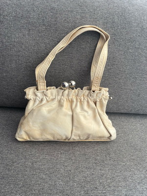 Vintage leather handbag used, iridescent beige and pastel yellow