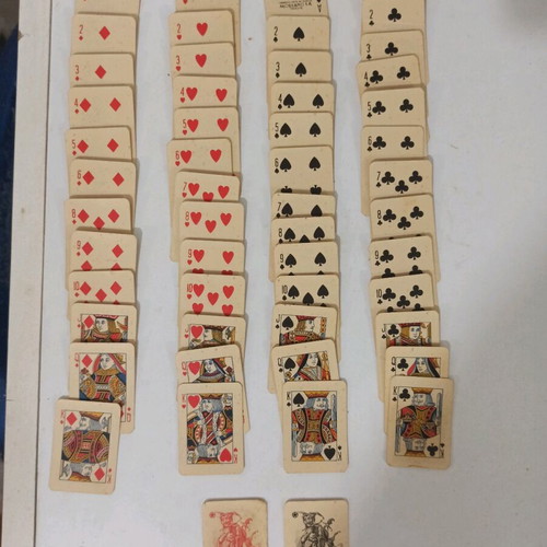 Keychain with mini full deck used, Italian origin