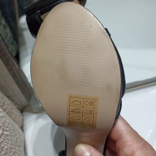 Nio Nio black evening sandals like new, size 37