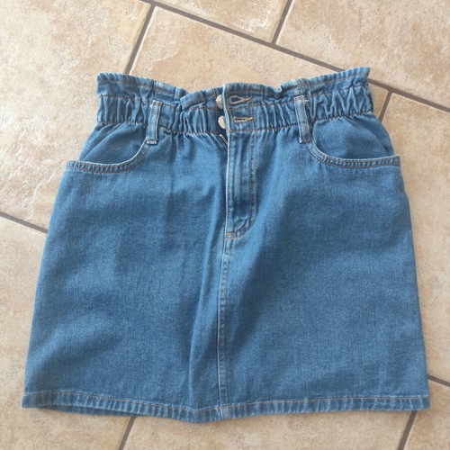 Denim skirt new, size M 38 10