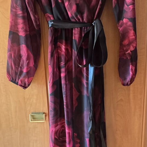 New Collection dress size M, like new, floral design