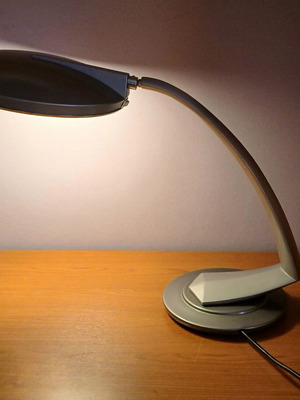 Boomerang 2000 table lamp like new, iconic Fase design