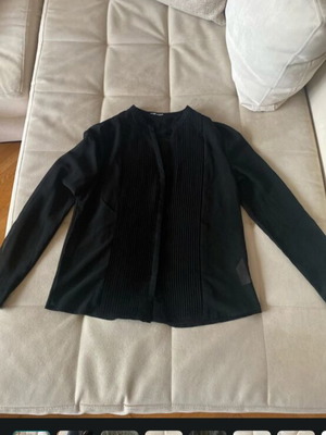 Fullah Sugah black pleated open-front blouse, size S