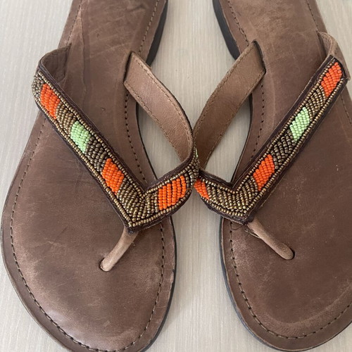Slippers used size 36 beige