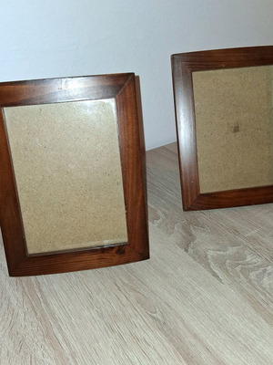 Wooden frames like new, set of 2