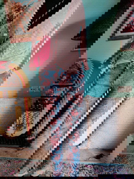 σετ παντελόνι τζιν και ζακετακι Guess