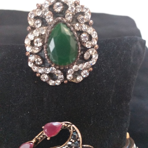 Jewelry set bronze with semi-precious stones new