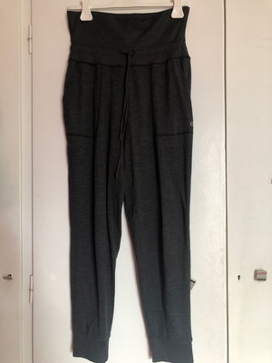 Gap yoga pants used, gray, size S