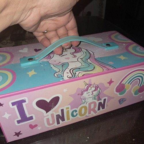 I Love Unicorn art supplies case, 42 pieces