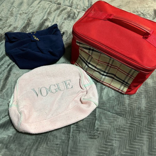 Toiletry bags used, set of 3, blue and red