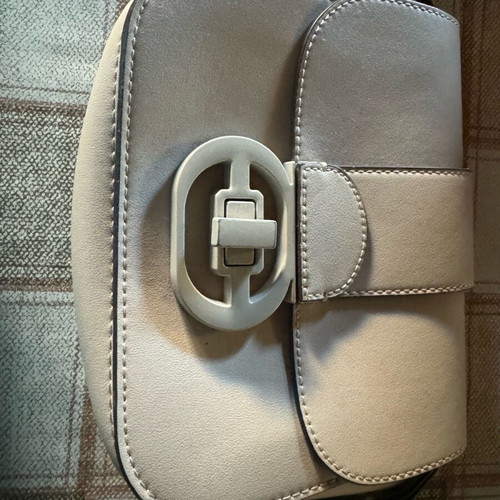 Women's beige crossbody bag like new with adjustable strap