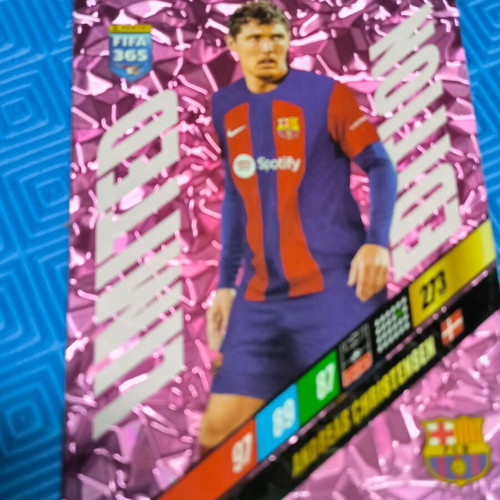 Panini FIFA 365 Limited Edition Giant Cards triplet like new